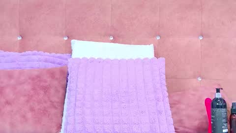 Allicia online show from December 3, 7:27 pm