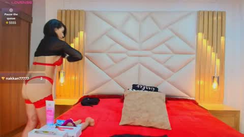 Aliie  online show from October 22, 11:59 am