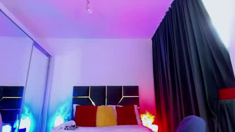 AllisonSweetie online show from April 15, 12:39 pm