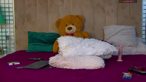 allissoncameron online show from April 15, 7:58 pm