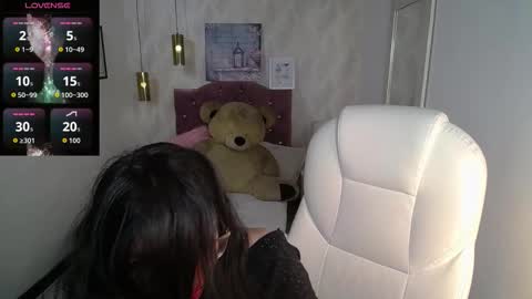 alison online show from November 24, 7:49 pm