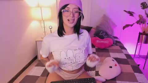 allowenn online show from June 12, 4:42 am