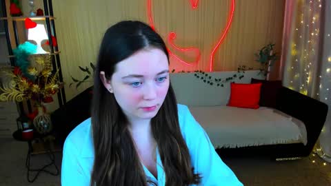 alluringeyess online show from April 19, 6:32 pm