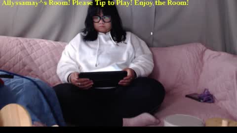 Allyssamay online show from November 13, 9:41 am