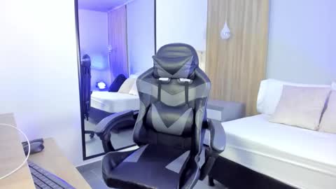 ALMA FENIX  online show from January 9, 12:20 pm