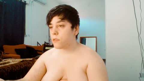 Almond online show from December 3, 8:44 pm