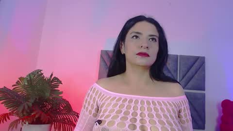 alombramorris online show from January 16, 12:01 pm