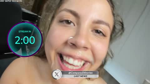 Alondra Suarez online show from November 8, 3:28 pm