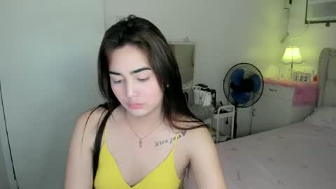 alovelydollnica online show from March 22, 12:33 pm