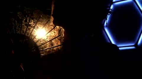 Alvuwka online show from November 3, 4:33 pm