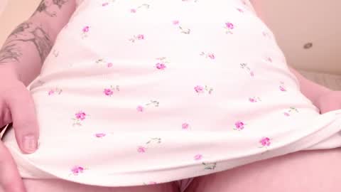 Lilu online show from June 5, 6:52 am