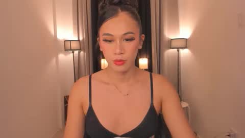 alwina_williams online show from April 12, 10:40 am