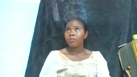 alydie7 online show from April 12, 8:06 am