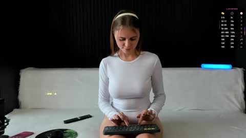 Alena online show from September 15, 12:35 pm