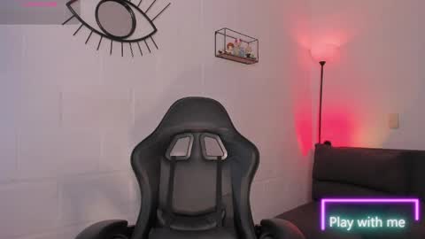 Alyson online show from April 9, 1:05 pm