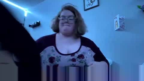 Lily online show from September 18, 2:21 am