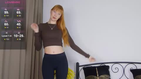 Alyx online show from November 15, 2:40 pm