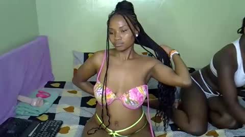 amala01 online show from January 13, 1:11 am