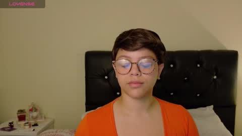         online show from March 10, 12:38 pm