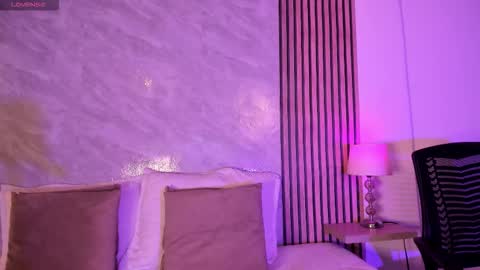 Luisa online show from February 2, 1:48 am