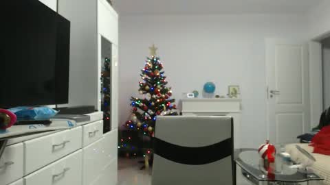 Anda online show from January 9, 9:41 pm