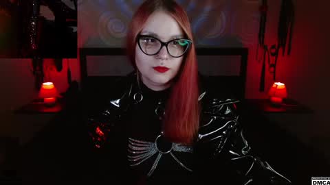 Goddess Amanita online show from December 13, 9:58 am