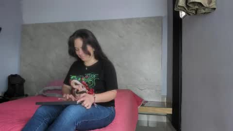 amara_luxe online show from November 12, 8:18 pm