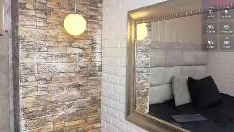 amarahanks_ online show from April 18, 5:54 am