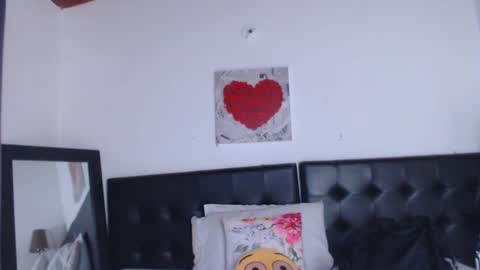   online show from September 29, 11:48 am