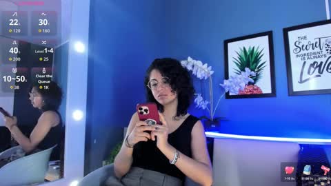 Emily online show from September 19, 3:44 pm