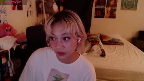 leash online show from January 13, 5:01 am