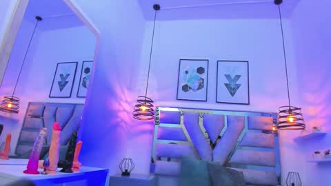 Snapshot of ambar_cullen chatting on September 22, 9:02 pm ambar_cullen online show from September 22, 9:02 pm