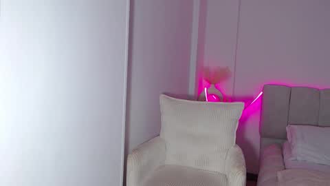 Ambar online show from November 5, 1:00 am