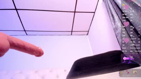  Amber  online show from October 25, 10:05 pm