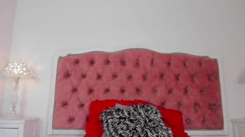 Snapshot of amber_roose75 chatting on October 12, 12:07 pm julieta  online show from October 12, 12:07 pm