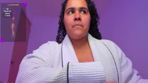 Snapshot of amber_smith20 chatting on September 11, 12:00 am find me here ---    online show from September 11, 12:00 am