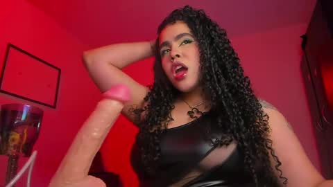 Snapshot of amber_smith20 chatting on January 29, 1:58 am find me here ---    online show from January 29, 1:58 am
