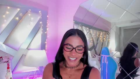 Tell me Amber online show from January 30, 4:06 am