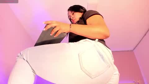 Snapshot of ambercollinns chatting on October 16, 10:51 am Amber Collins online show from October 16, 10:51 am