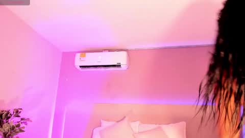 Snapshot of ambercollinns chatting on October 5, 11:15 am Amber Collins online show from October 5, 11:15 am