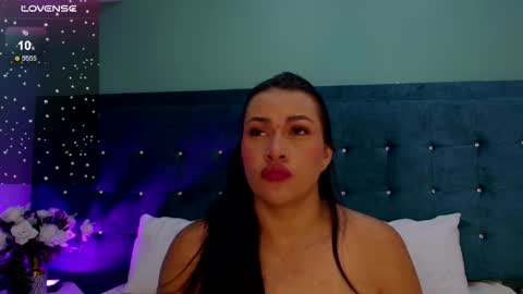 Snapshot of ambercollinns chatting on March 11, 11:33 am Amber Collins online show from March 11, 11:33 am