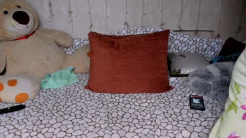 Snapshot of amberhotqueen chatting on December 5, 6:54 am Amber online show from December 5, 6:54 am