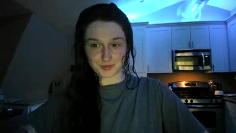amberkinsley online show from May 6, 6:39 am