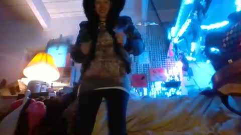 ambionce online show from April 2, 3:20 pm