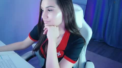 AmbraEnm online show from March 7, 8:55 pm