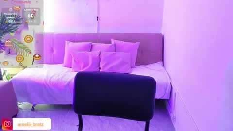 AMELIA online show from November 5, 11:37 am