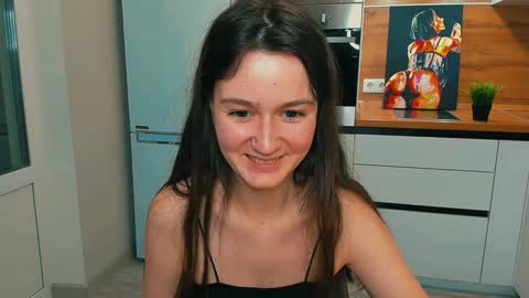 Snapshot of ameli_moon chatting on December 15, 4:59 pm Eileen online show from December 15, 4:59 pm