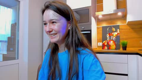 Snapshot of ameli_moon chatting on December 3, 9:31 am Eileen online show from December 3, 9:31 am