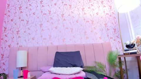 Amelia Adams online show from November 27, 7:28 pm