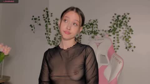 Snapshot of amelia_lein chatting on September 17, 12:52 am Your Amelia online show from September 17, 12:52 am